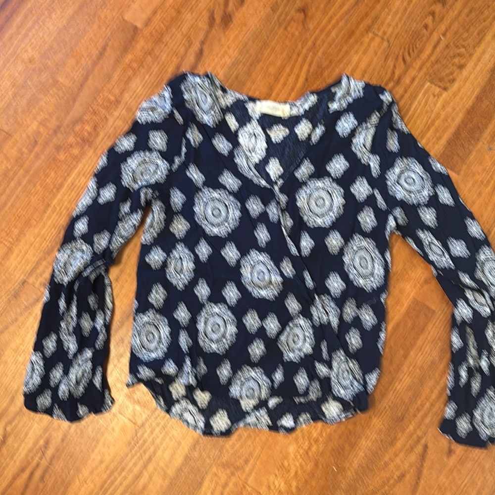Alter’d State top, small, navy blue and white, front shorter than back